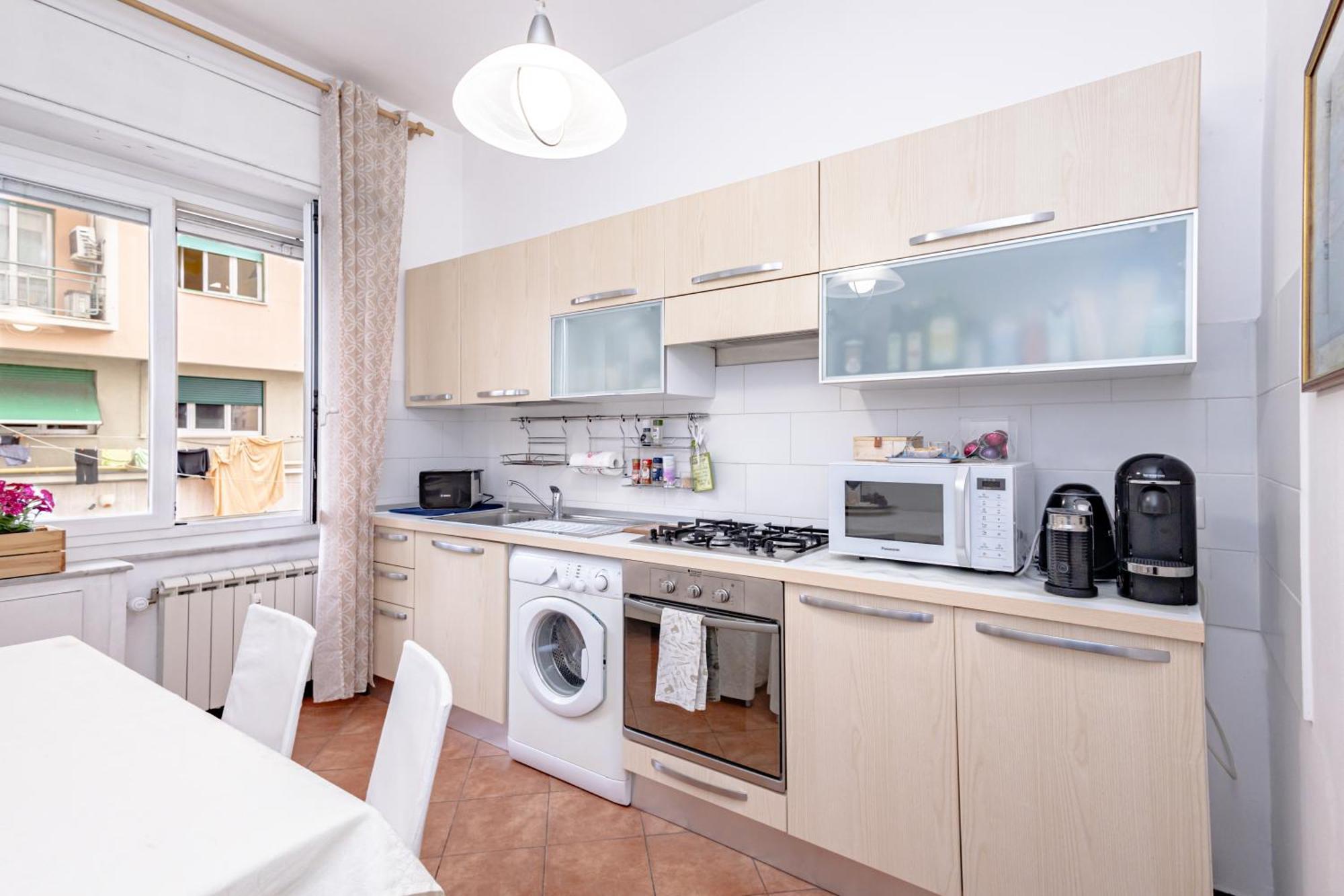 Dolce Casa Di Sve Vicino La Stazione Apartment Генуа Екстериор снимка