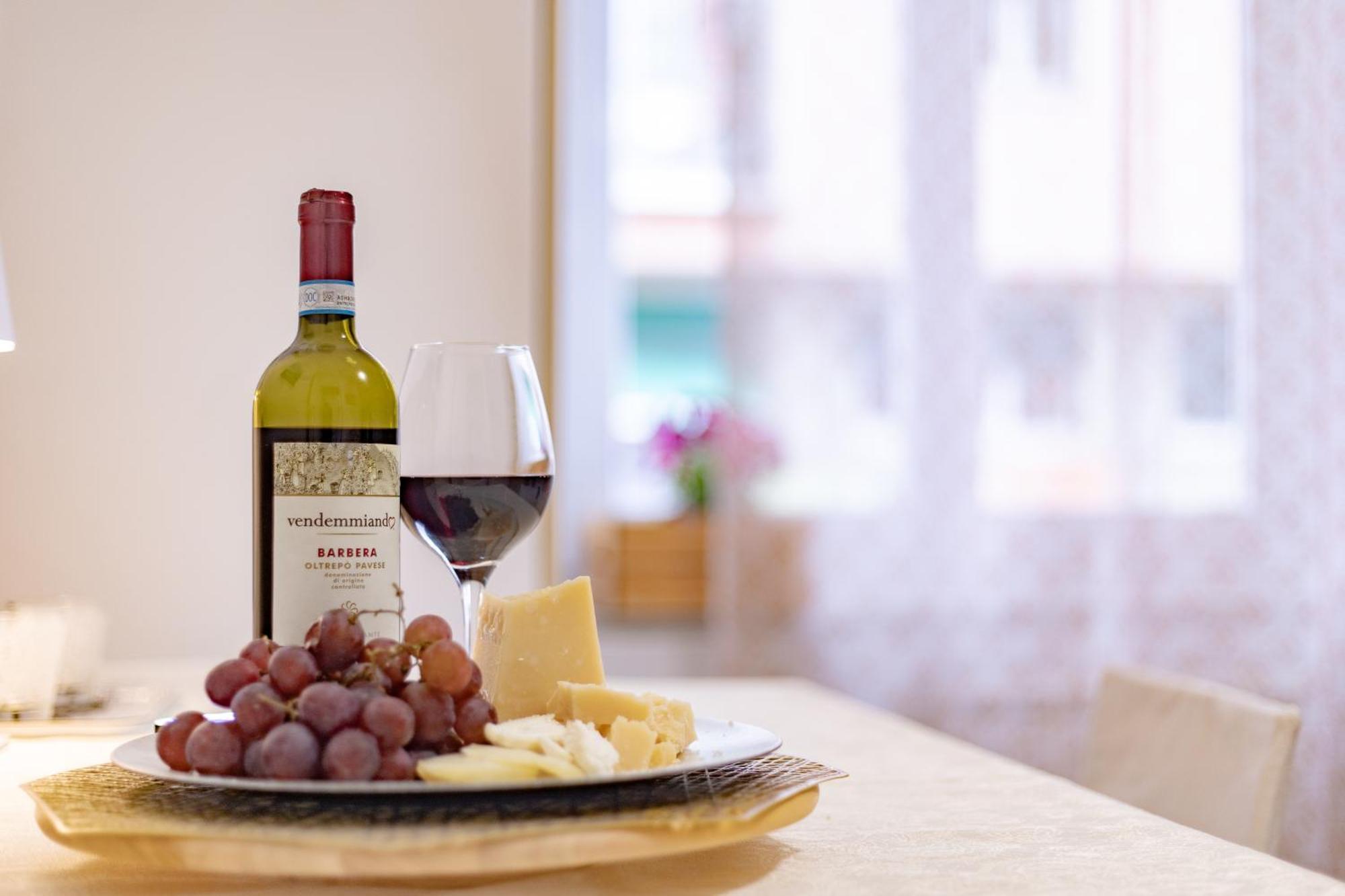 Dolce Casa Di Sve Vicino La Stazione Apartment Генуа Екстериор снимка